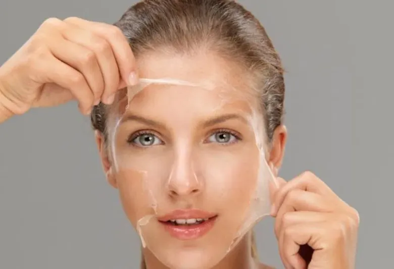 Những sai lầm điều trị mụn cấp tốc khiến mặt sưng viêm
