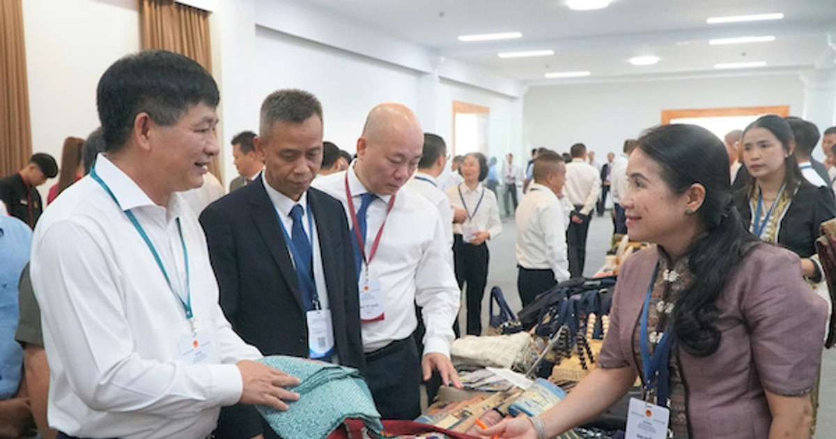 Chuyển đổi số và thương mại xanh mở rộng giao thương biên mậu