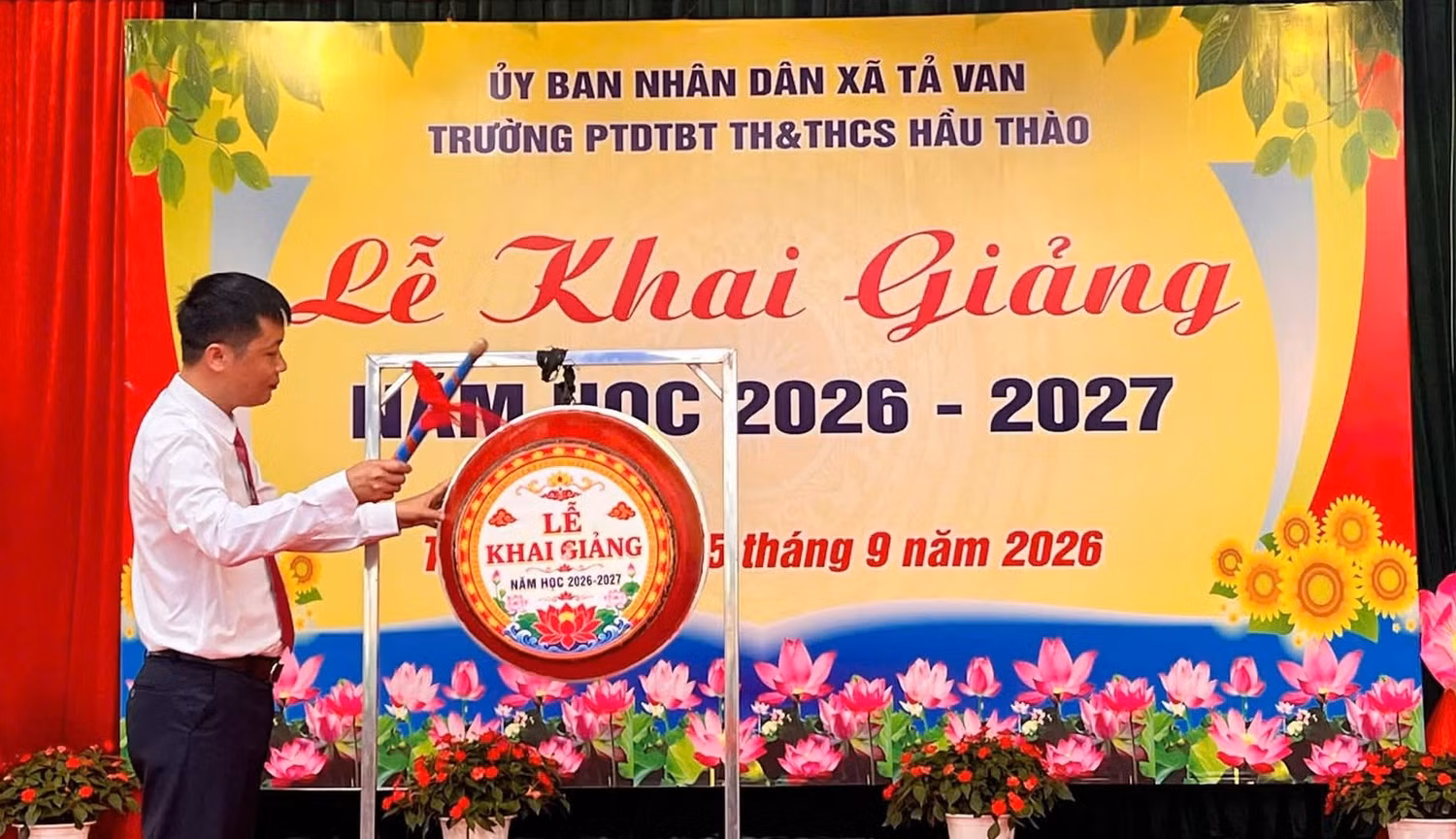 Học bạ số chưa liên thông: vì sao giáo viên vẫn phải làm việc lặp lại?