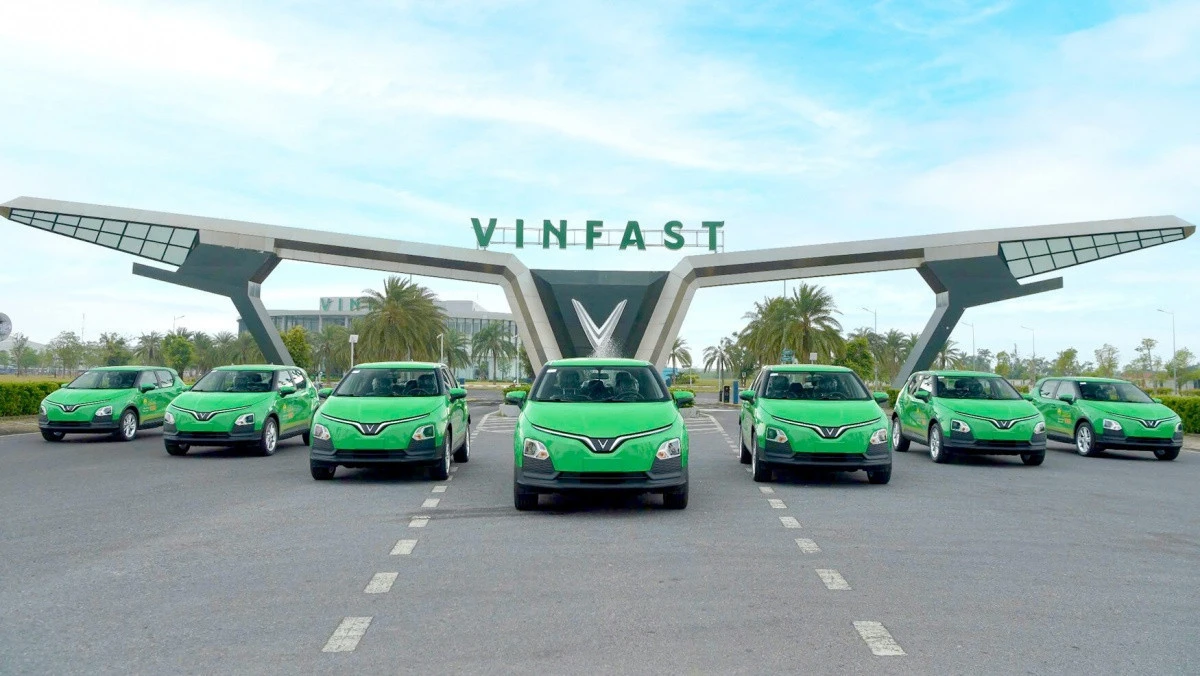 Taxi truyền thống lao vào cuộc đua xe điện: cơ hội hay phép thử sinh tử?