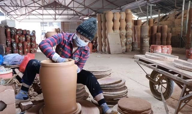 Từ xưởng gốm đến màn hình điện thoại: Phù Lãng bước vào thời gốm số hóa