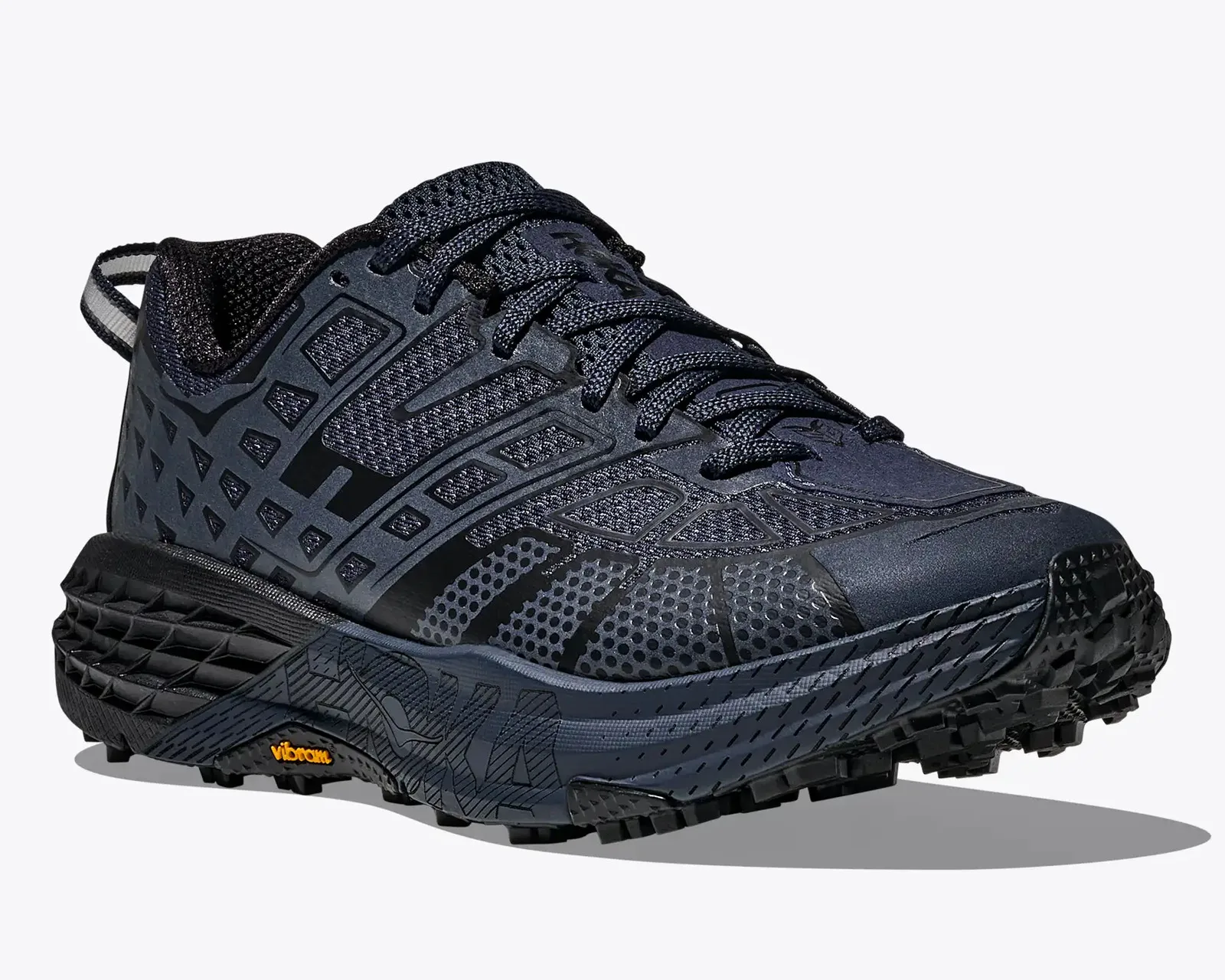 Giày trail running giảm giá sâu: có đáng mua không?