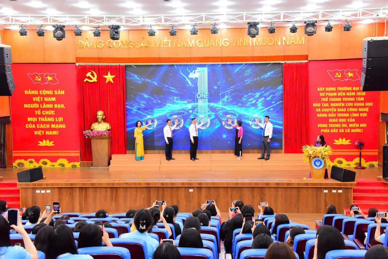 Dạy học qua trò chơi: Khi đào tạo giáo viên tiểu học buộc phải thay đổi