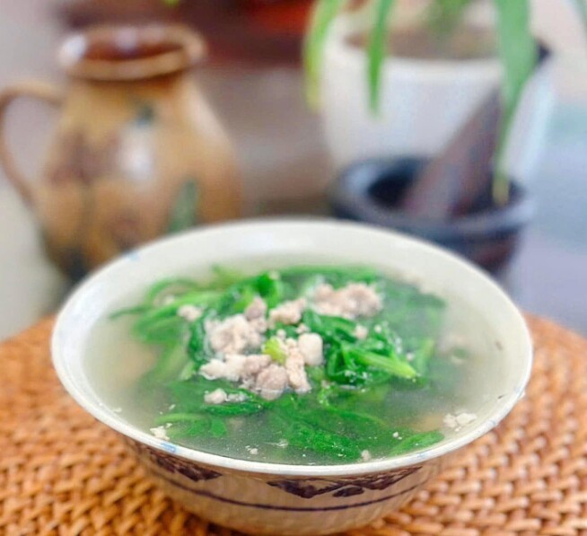 Ba loại rau sạch trồng nhanh 30–45 ngày giúp tối đa hóa chất xơ và chất chống oxy hóa