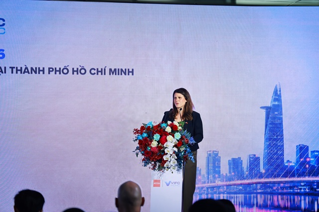 Trung tâm tài chính quốc tế Việt Nam cần 1.500 tỷ USD vốn: Thách thức niềm tin trước thách thức tiền