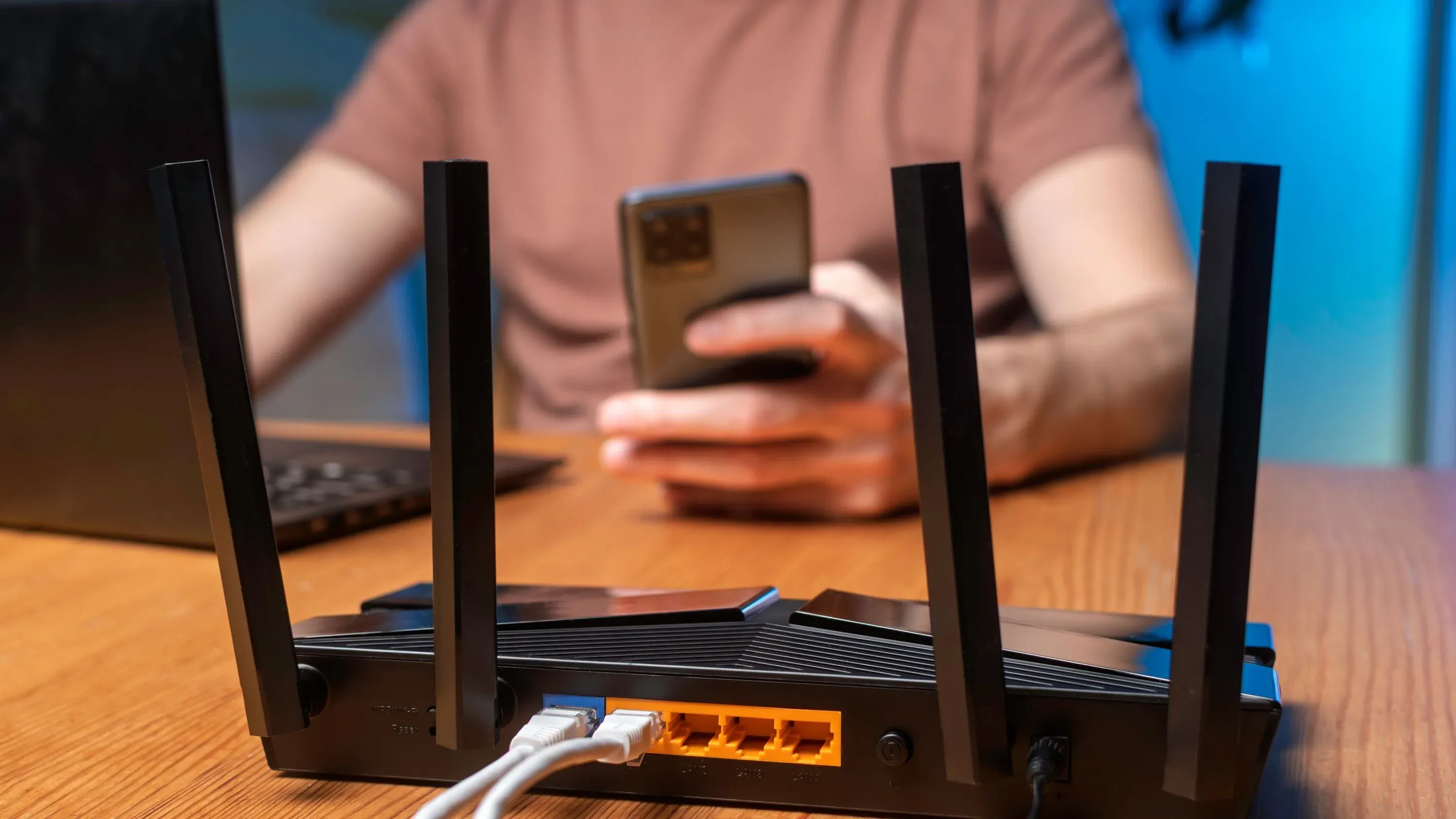 Phát hiện và chặn truy cập trái phép vào mạng WiFi nhà