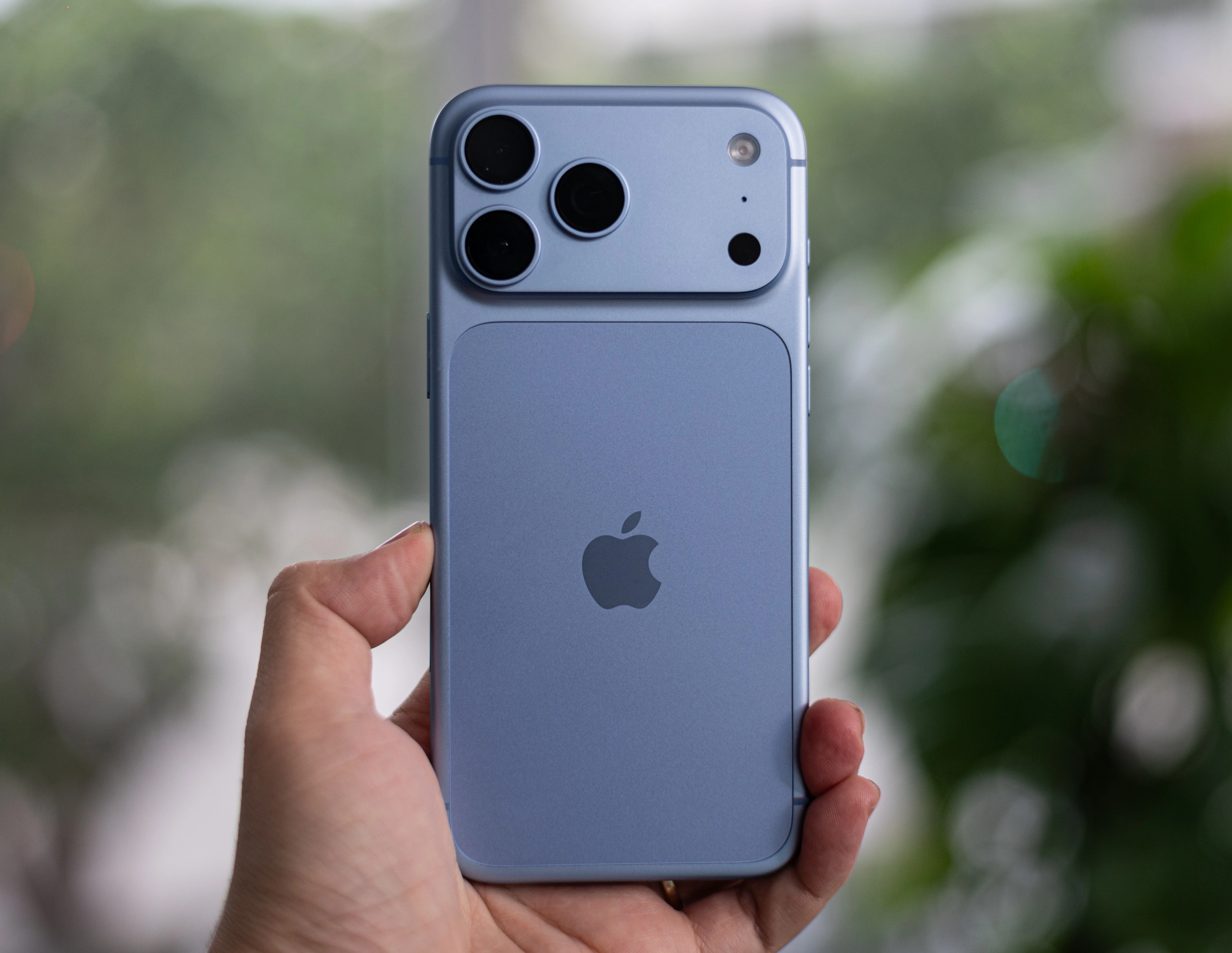 AirPods 5 đáng mua hơn tai nghe rẻ tiền: giá ổn, giá trị cao