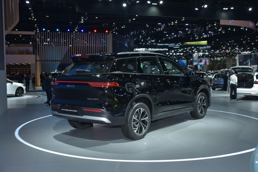 BYD Sealion 5 DM-i: quân bài SUV hybrid cắm sạc mới