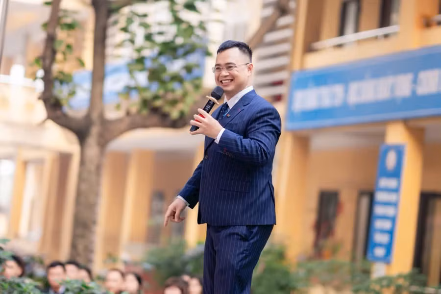 Quản lý cầu cấp sách giáo khoa bằng dữ liệu: tránh thiếu hụt cục bộ