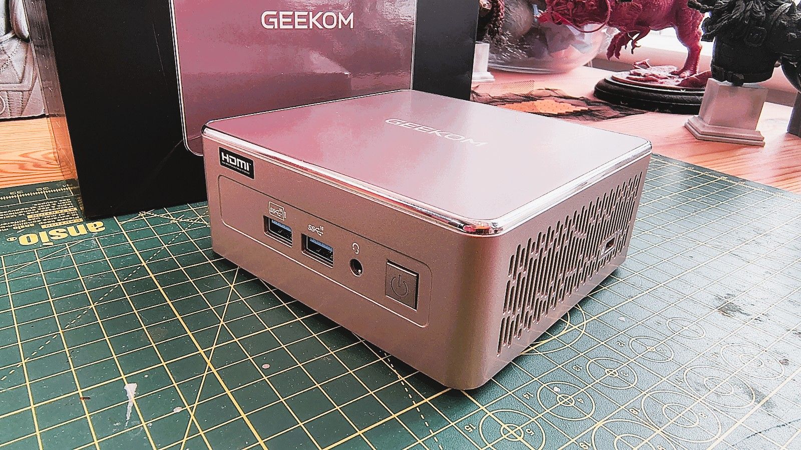 Nâng cấp Mini PC Geekom: Hướng dẫn RAM, SSD và những lưu ý quan trọng