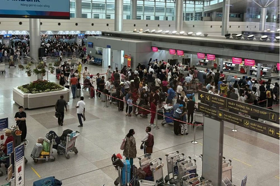 Vé máy bay nội địa giảm mạnh sau lễ: Cách săn vé Vietnam Airlines và các hãng khác cuối năm