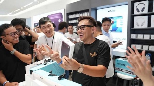 iPhone 18 Pro Max cháy hàng: cơn sốt tiêu dùng và bài toán nguồn cung