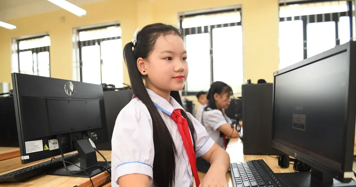 Hơn 2.300 học sinh ngoại thành Hà Nội và bước ngoặt thiết bị học tập số