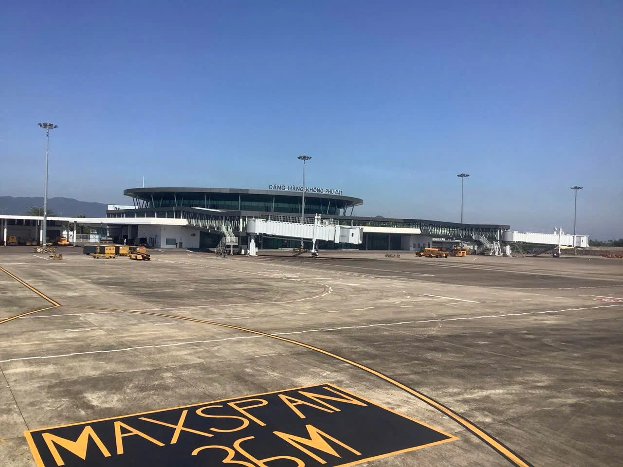 Sân bay Phù Cát khai thác đường băng số 2: Cơ hội mới cho logistics miền Trung