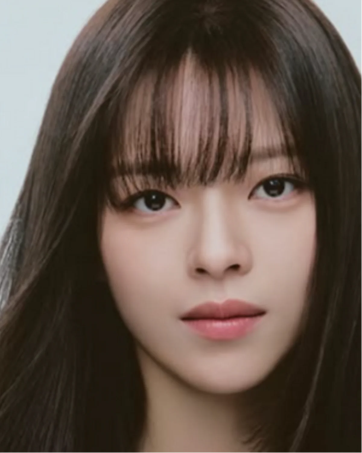 Từ sân khấu K-pop đến màn ảnh: Jeongyeon và bài toán lột xác của idol