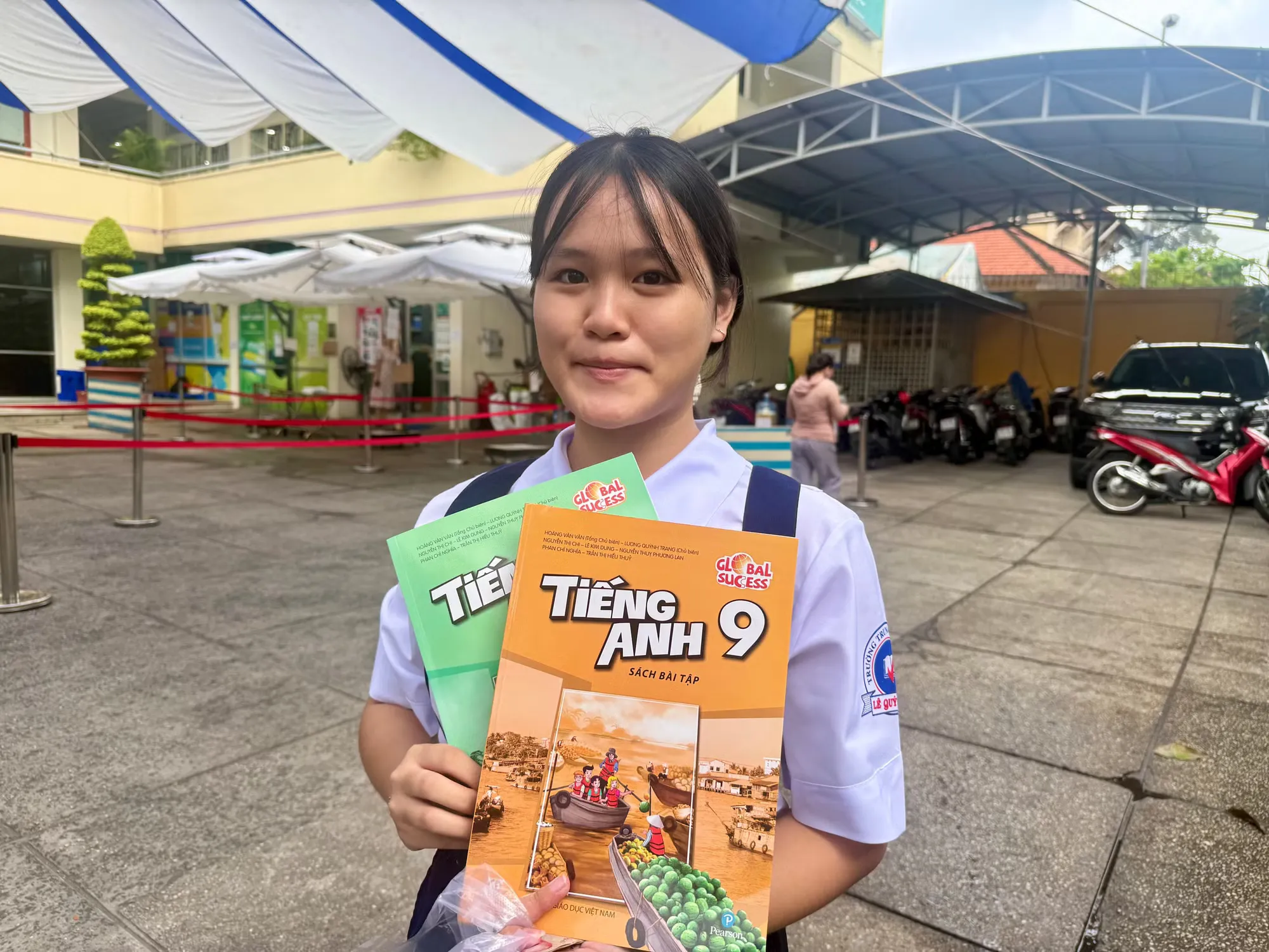 Thiếu sách giáo khoa ở TP.HCM: Phụ huynh nên làm gì để con không bị gián đoạn học tập