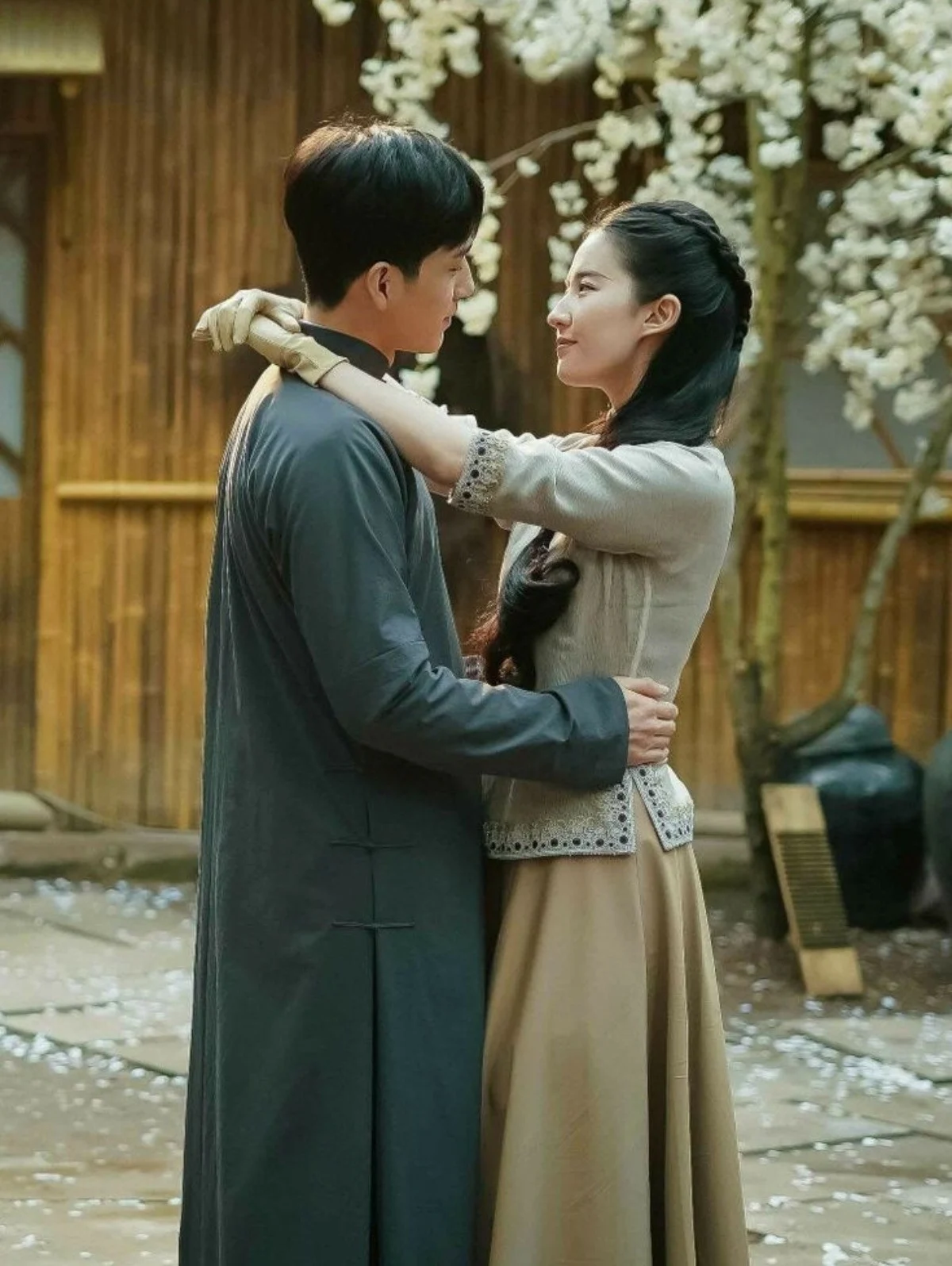 Sau 'Đầu Xuân Tươi Sáng', Tỉnh Bách Nhiên đối mặt 4 dự án phim mới