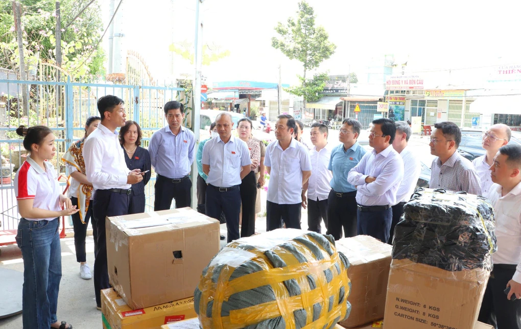 Ngành bưu chính Việt Nam cần hành lang pháp lý mới cho thương mại điện tử và logistics xuyên biên giới