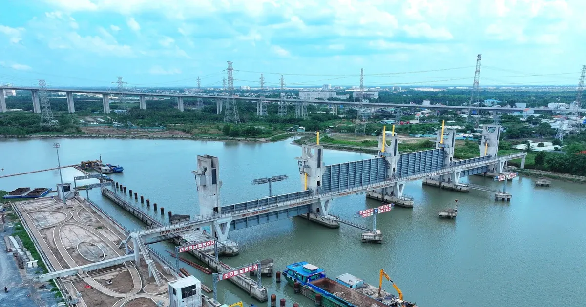 Dự án ngăn triều 10.000 tỷ TP.HCM sắp cán đích