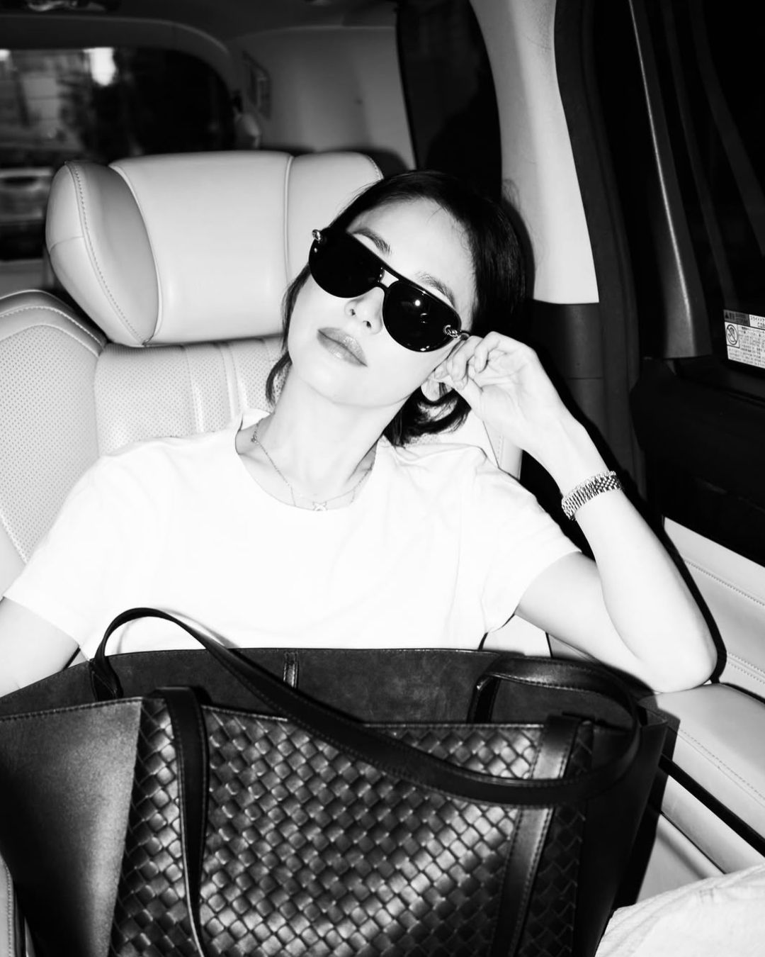 Song Hye Kyo rời Fendi, trở thành gương mặt toàn cầu mới của Bottega Veneta