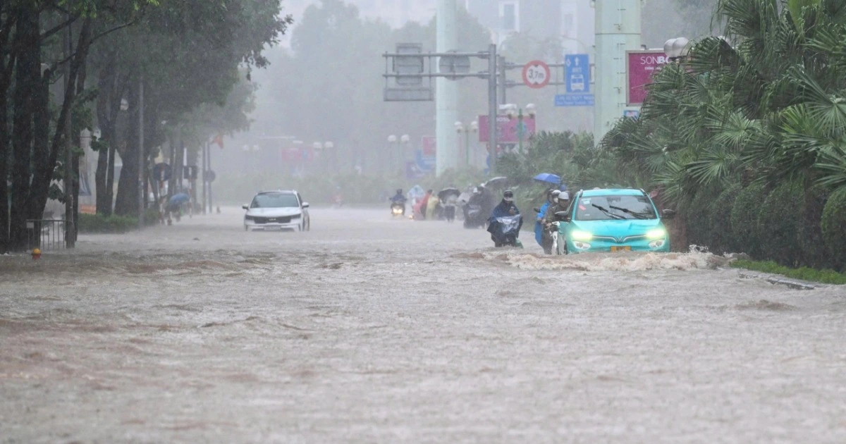 Chuyên gia cảnh báo: Những bệnh nguy hiểm sau mưa ngập và cách phòng ngừa