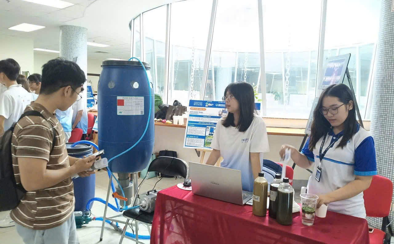Chatbot AI hỗ trợ nông dân trồng sầu riêng