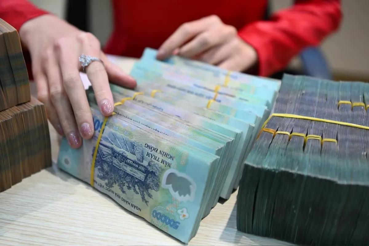 Fed tăng lãi suất: Đồng USD mạnh lên, VND chịu áp lực kép
