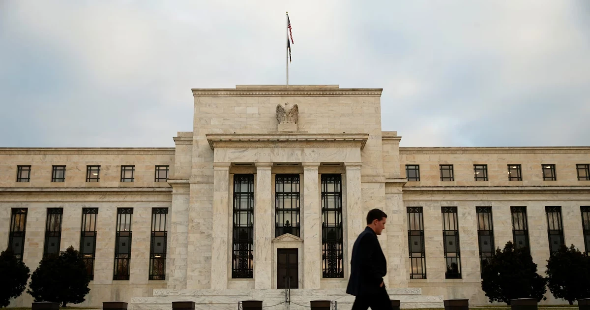 Cuộc chiến lãi suất: Trump thách thức Fed sau quyết định tăng