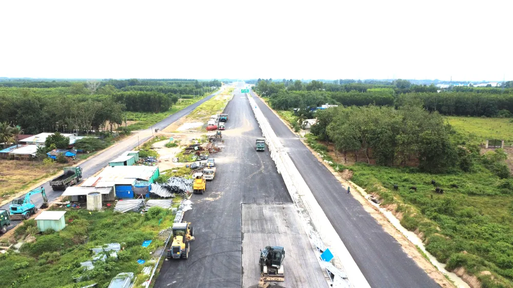 Đồng Nai tăng tốc 3 tuyến cao tốc, mở rộng kết nối vùng Đông