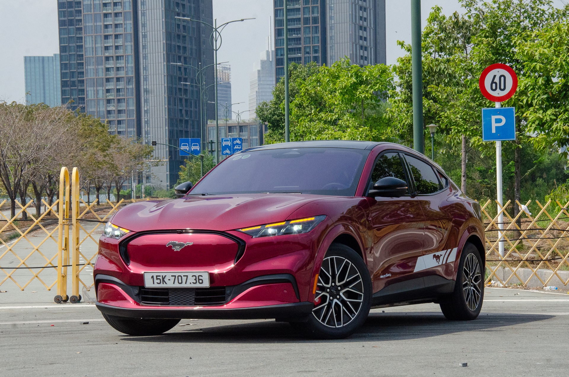 Tesla chính thức vào Việt Nam: Cuộc chiến giá xe điện SUV bắt đầu