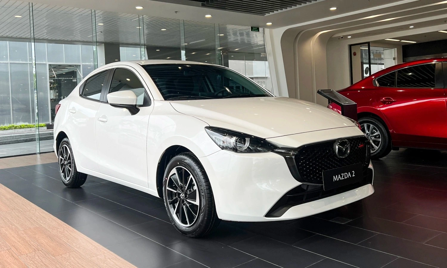 Mazda CX-5 còn 659 triệu: SUV hạng C giá ngang B có nên xuống tiền?