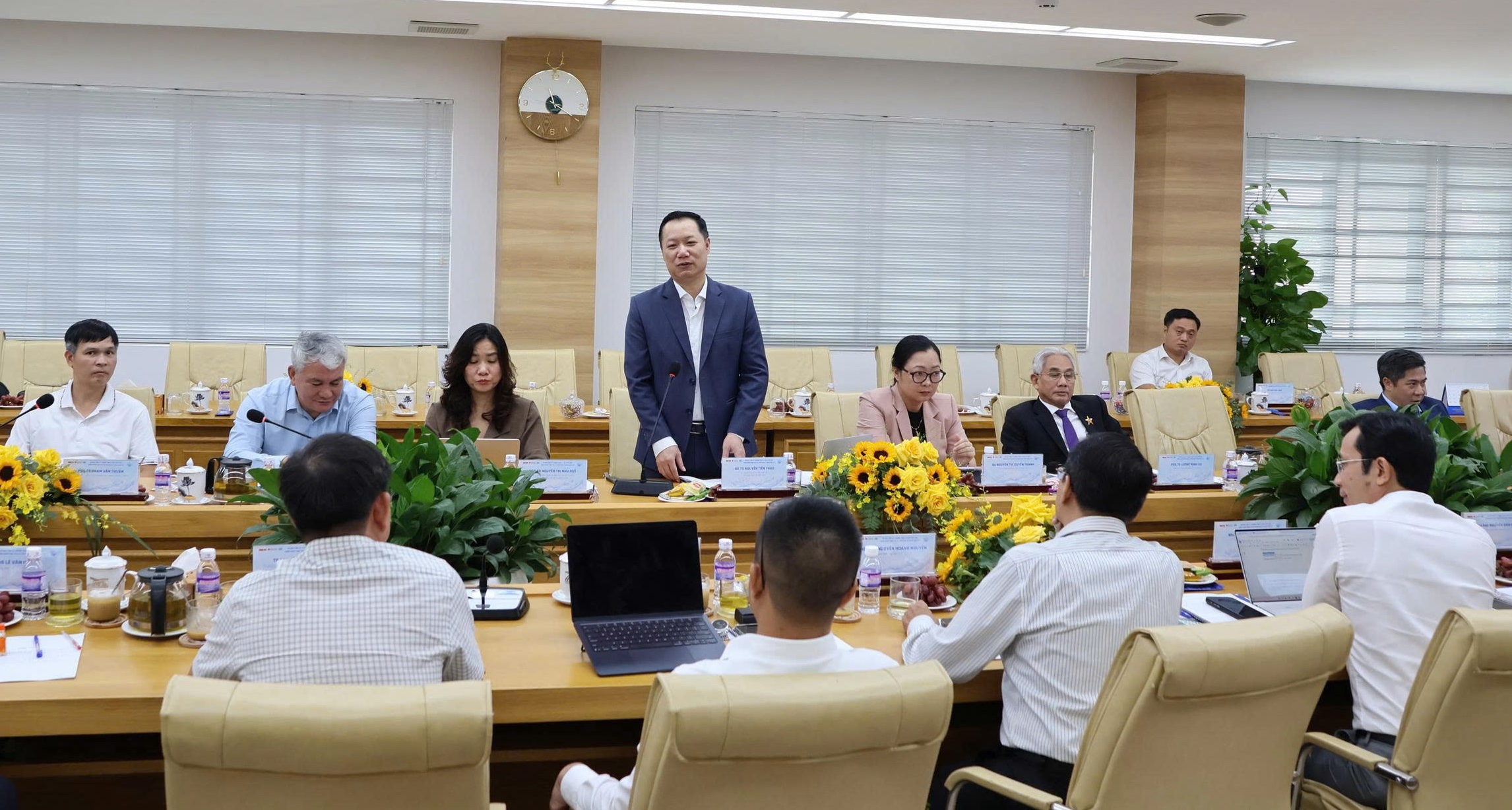 Tư vấn tuyển sinh – hướng nghiệp mở rộng từ lớp 9 và nền tảng số