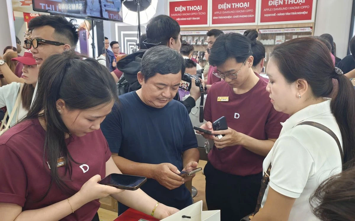 iPhone 18 mở bán: Nhu cầu bùng nổ, nguồn hàng hụt hơi