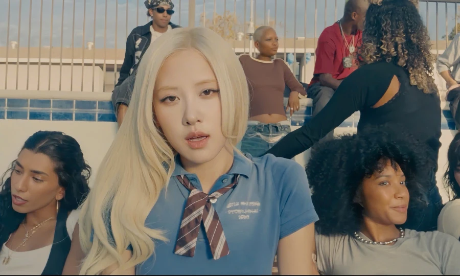 Rosé ‘New Trick’ gây tranh cãi: garage-punk bắt tai nhưng thiếu bản sắc?