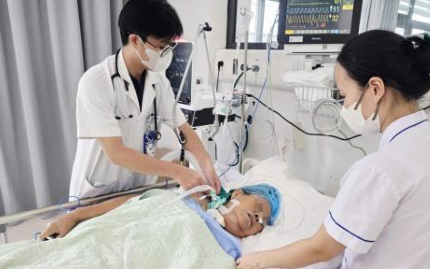 Vết xước nhỏ có thể gây uốn ván: Cơ chế độc tố và cảnh báo sớm