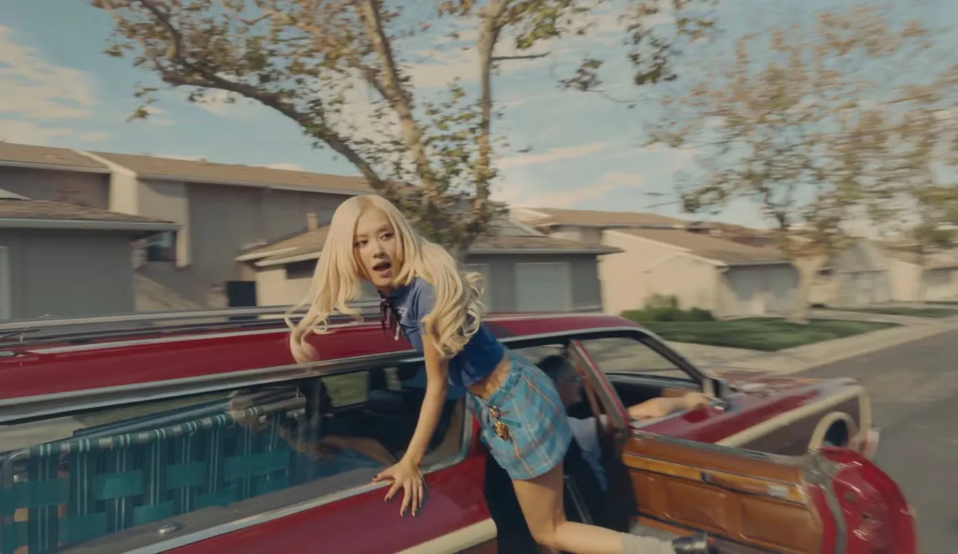 Rosé ‘New Trick’ gây tranh cãi: garage-punk bắt tai nhưng thiếu bản sắc?