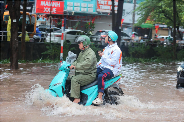 Khi nào trường học nên đóng cửa vì mưa lũ?