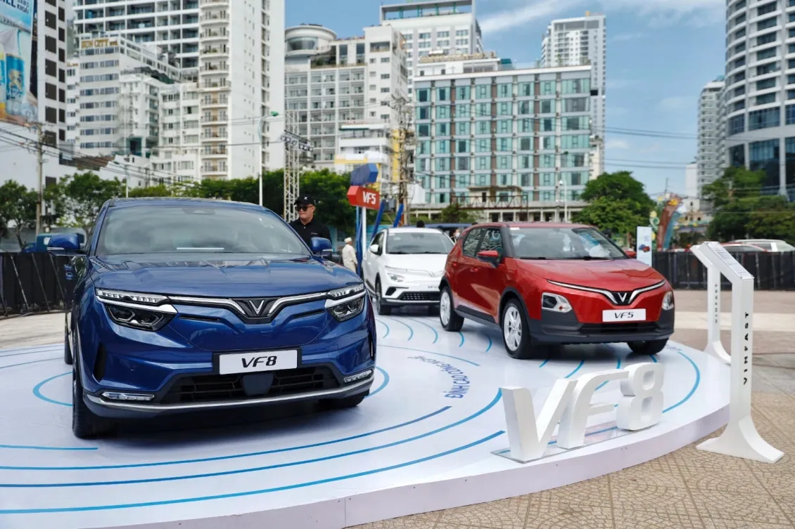 VinFast giảm giá đến 9% cho toàn bộ dòng xe điện: Có nên xuống tiền ngay?
