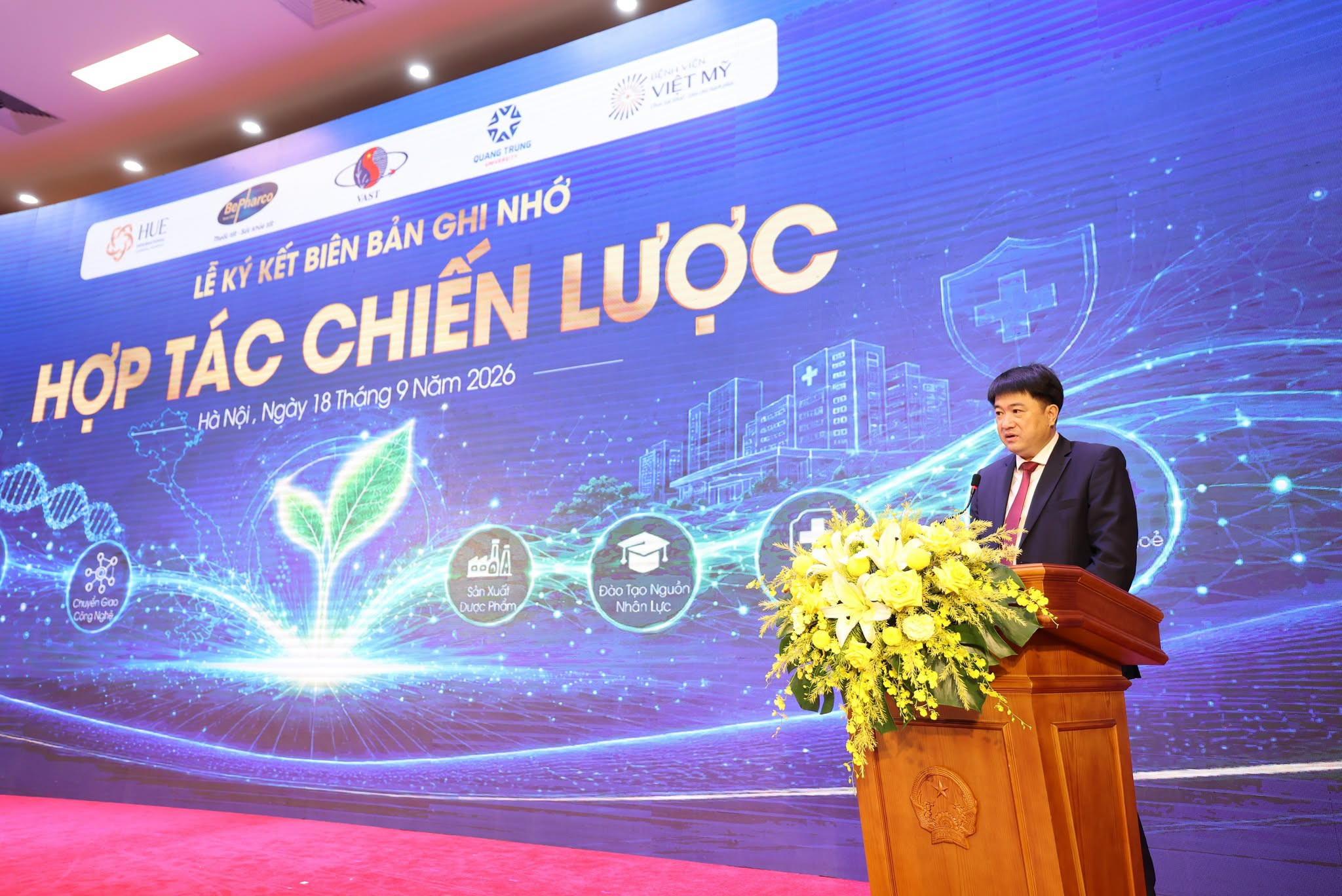 Viện Hàn lâm Việt Nam mở rộng hợp tác khoa học y dược