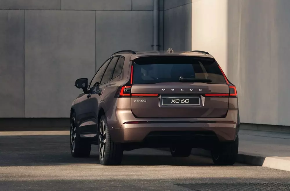Volvo XC60 và XC90 PHEV: pin lớn gấp đôi, PHEV thành “xe điện ngày thường”