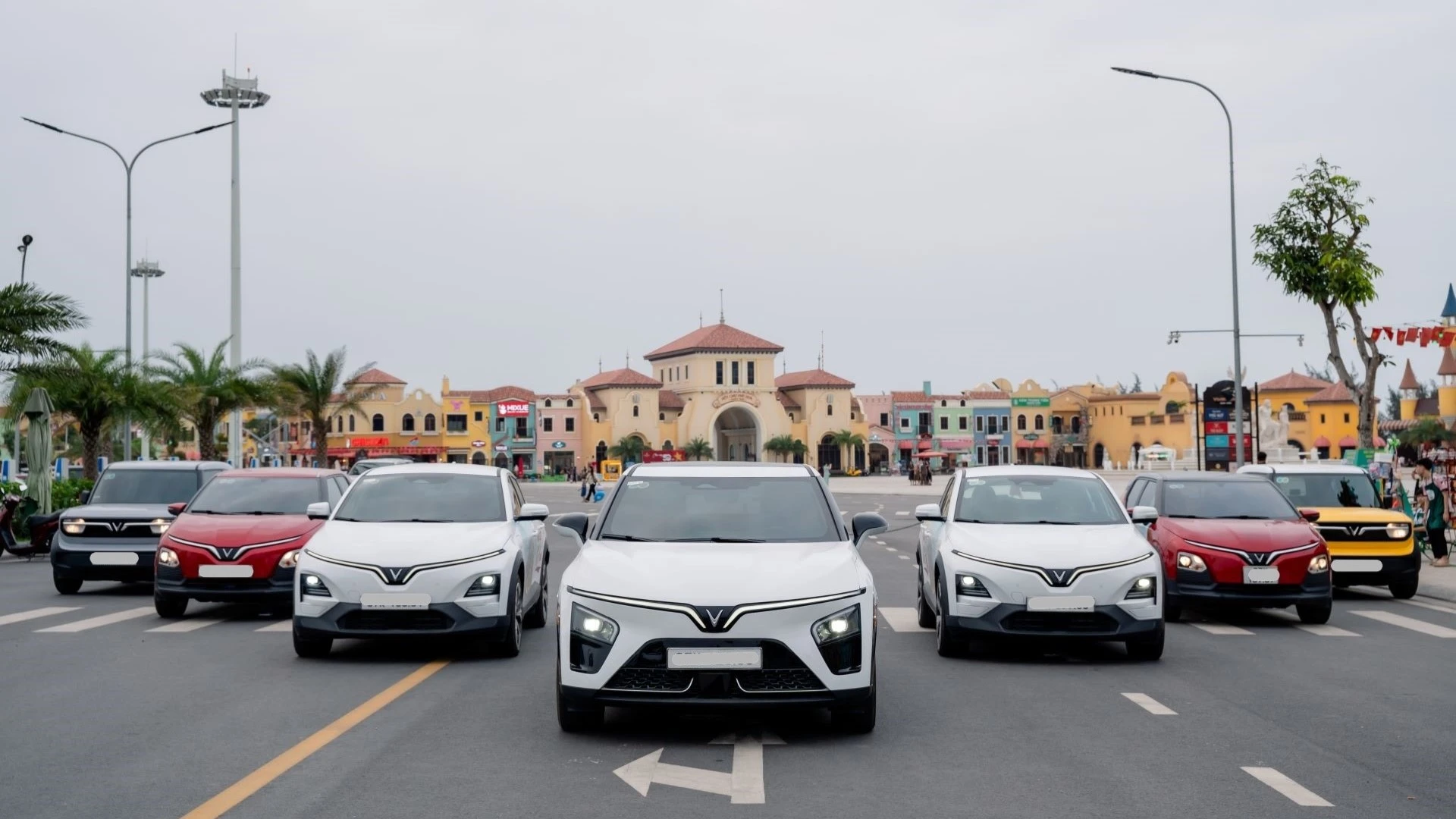 “Vì tương lai xanh” lần 2: Có đáng để đổi xe xăng sang điện VinFast?