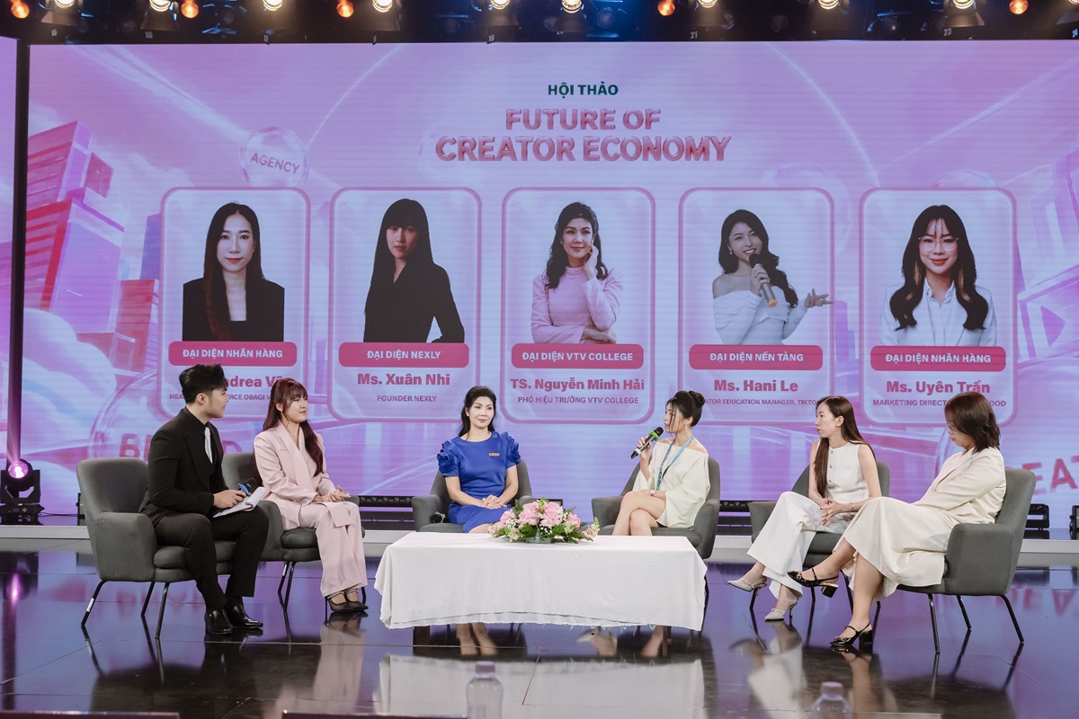 Chuẩn hóa nghiệp vụ livestream: Từ sở thích đến nghề chuyên nghiệp