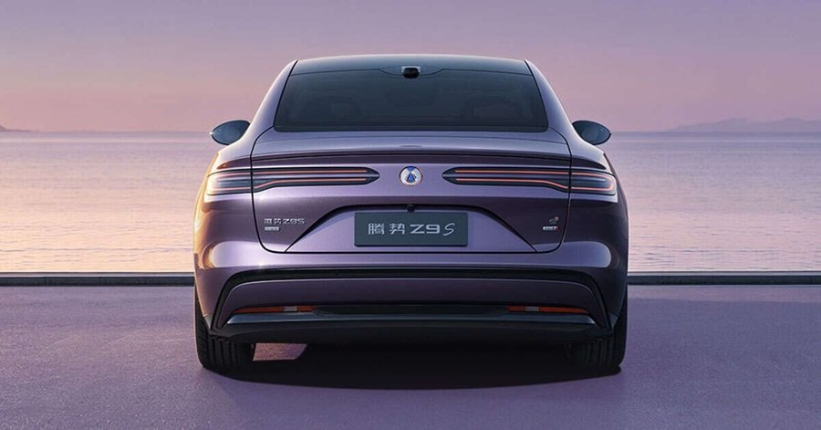 Denza Z9S ra mắt: Tầm 1.100km và sạc 9 phút có đủ để định nghĩa lại sedan điện cao cấp?