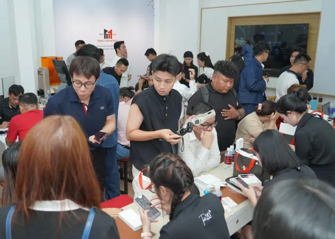 Những phản ứng đầu tiên khi mở hộp iPhone 18 Pro Max
