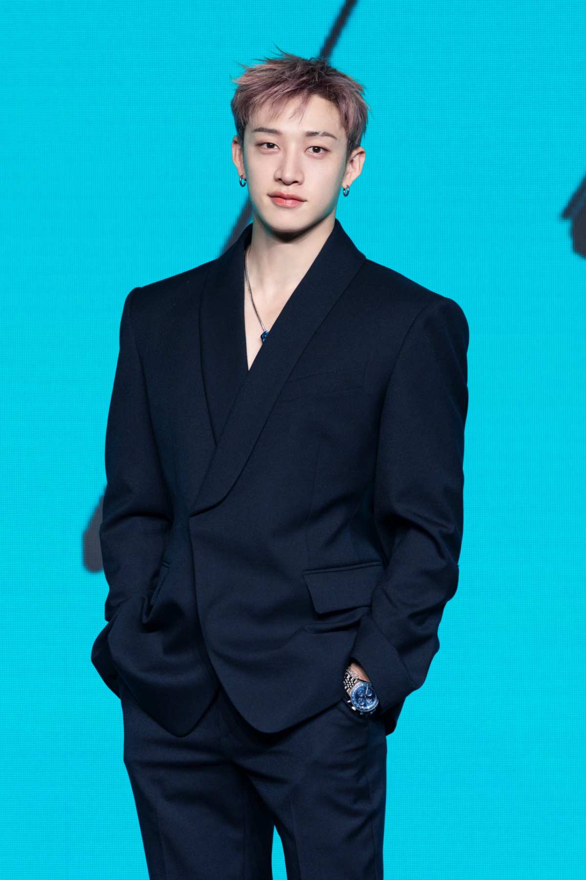 Bang Chan và IU: Khi sao K-pop từ thiện vượt khỏi ánh hào quang