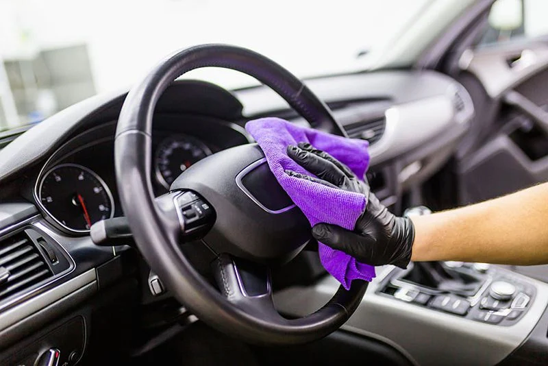 7 dấu hiệu xe từng ngập nước khi mua ô tô cũ sau mùa mưa bão