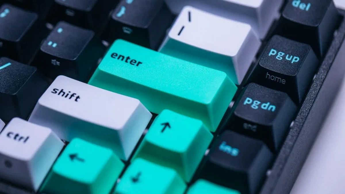 Lenovo Legion K510 Mini Pro vs Razer Reclusa X Mini 65%: Đâu là bàn phím gaming giá rẻ đáng chọn?