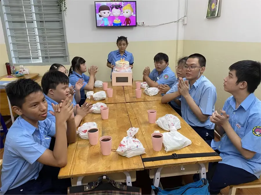 Học sinh nội trú sắp nhận hỗ trợ 2 triệu đồng/tháng: Ai được hưởng và điều kiện thế nào?