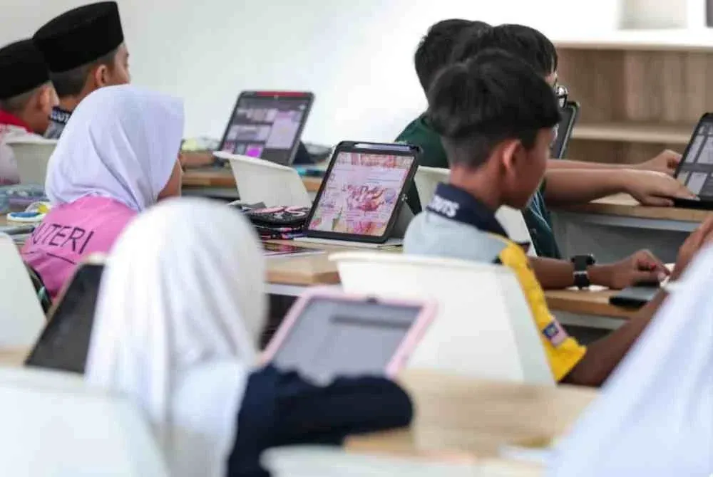 Kecepatan AI Menggoyahkan Pemikiran Kritis Pelajar?
