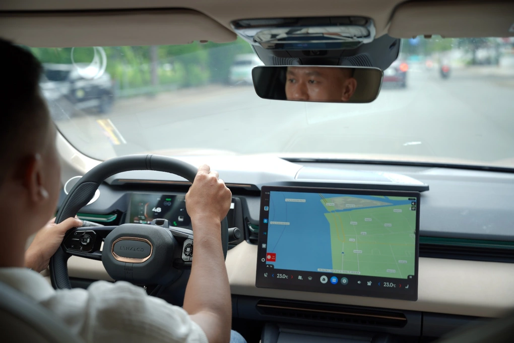 Lynk & Co 08: SUV cao cấp thông minh đáng để người Việt thử?